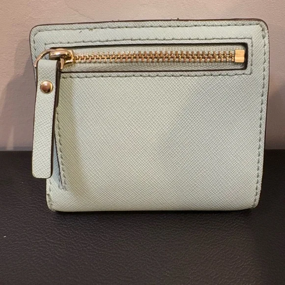 Kate Spade Mint Green Card Holder - Picture 2 of 7